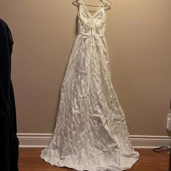 Galina Ivory Floral Print patterned  Wedding Gown Bridal Sleeveless Sz 4 - Picture 11 of 17